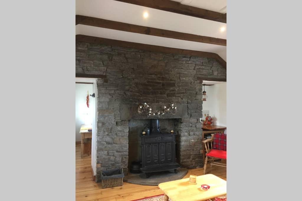 Red Stonecutters Cottage, Doolin Carrowauff Bagian luar foto