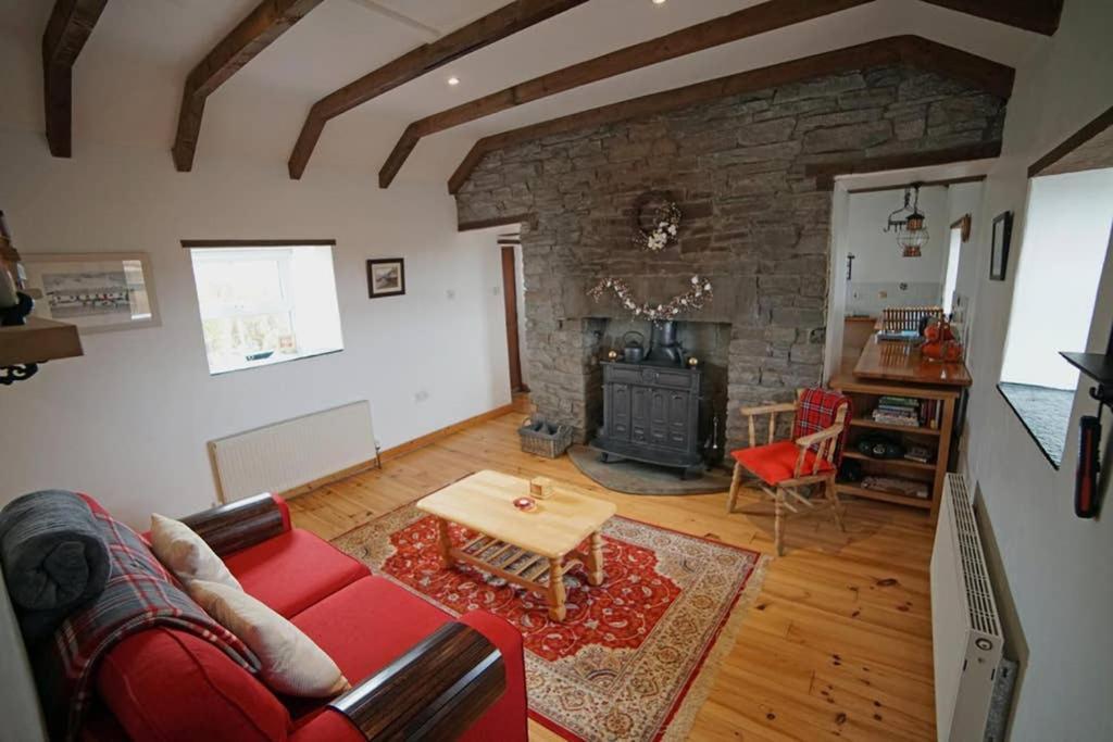 Red Stonecutters Cottage, Doolin Carrowauff Bagian luar foto
